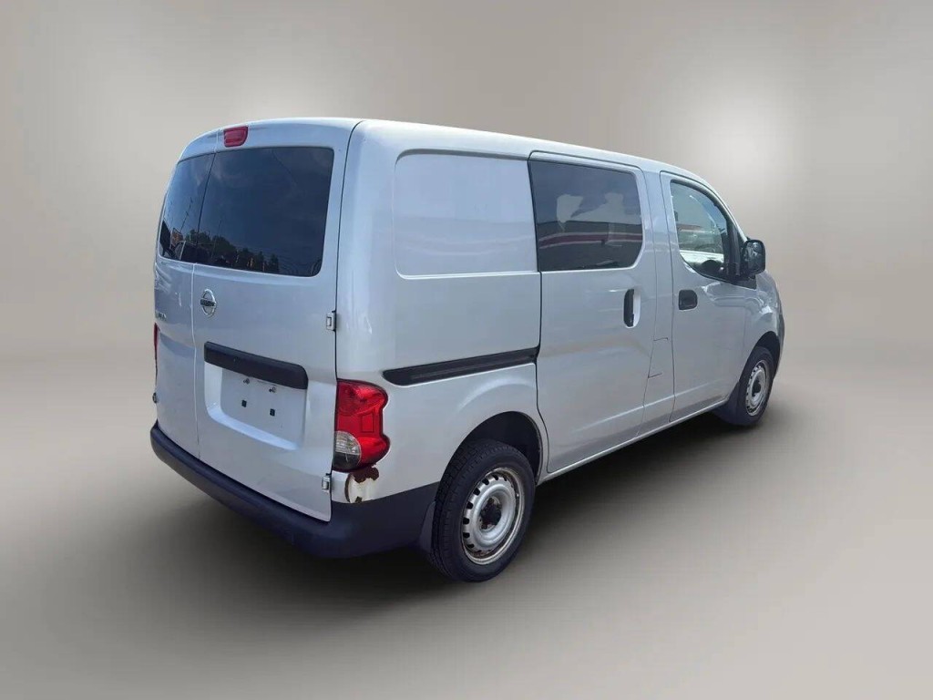 2015 Nissan NV200 Image 5
