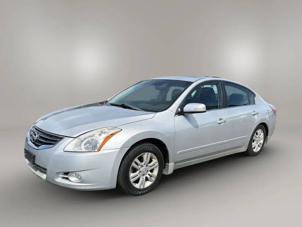 2012 Nissan Altima Image 1