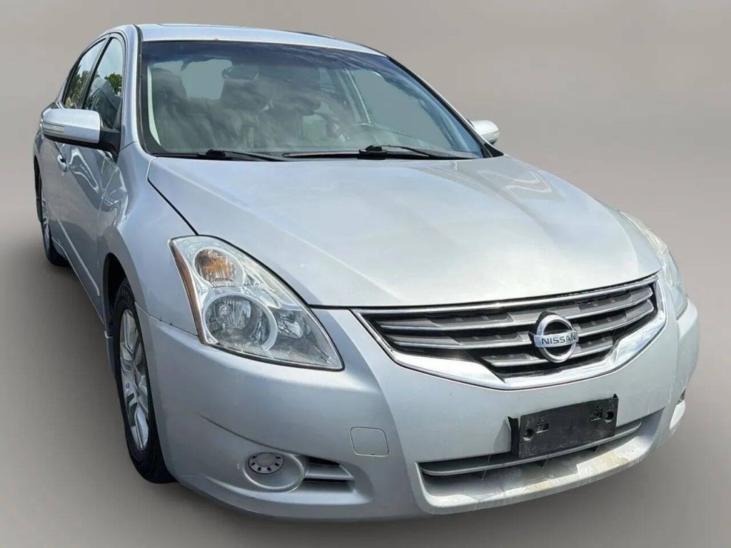 2012 Nissan Altima Image 3