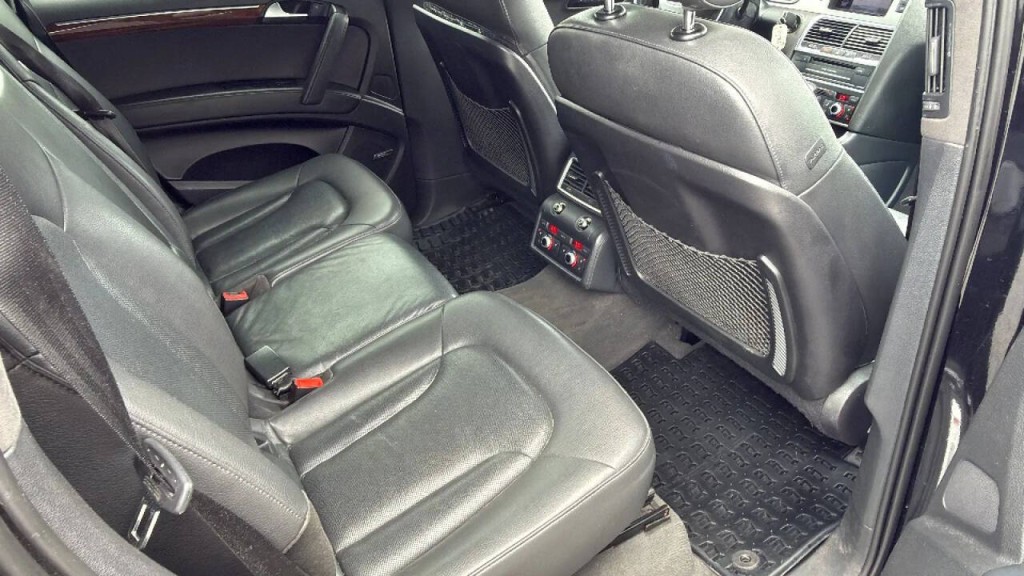 2015 Audi Q7 Image 15