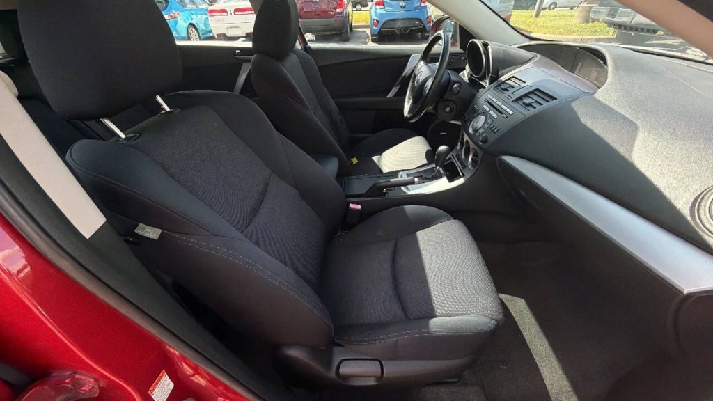 2011 Mazda Mazda3 Image 17