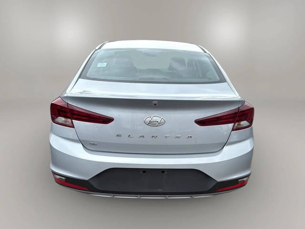 2020 Hyundai Elantra Image 4