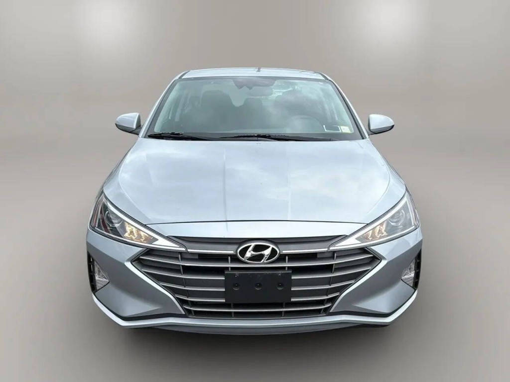 2020 Hyundai Elantra Image 8