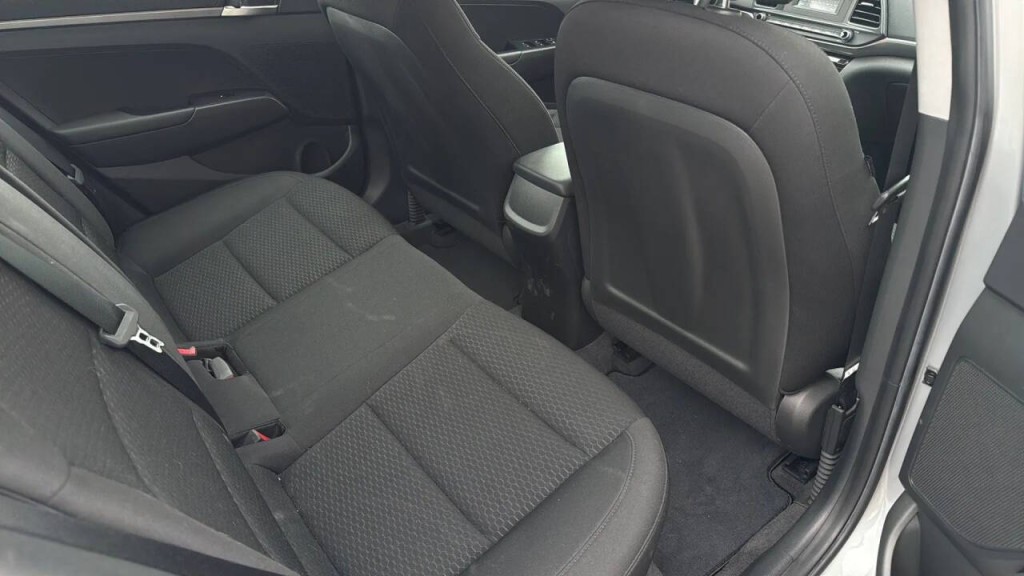 2020 Hyundai Elantra Image 14