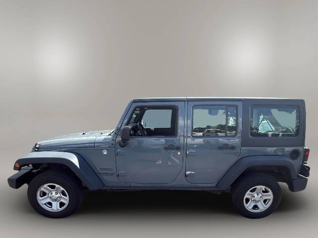 2014 Jeep Wrangler Unlimited Image 2