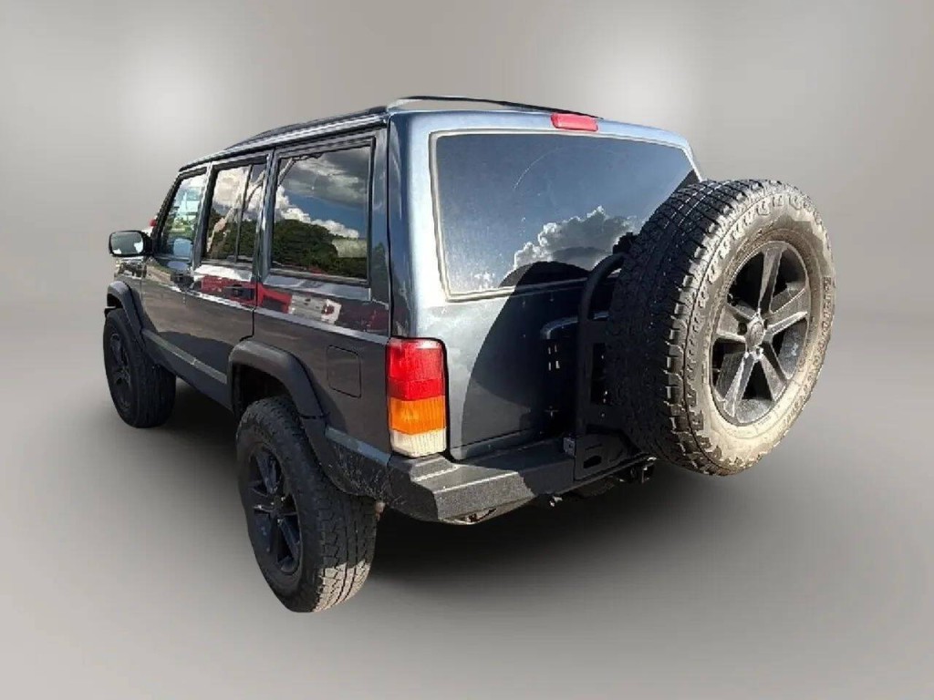 2001 Jeep Cherokee Image 3
