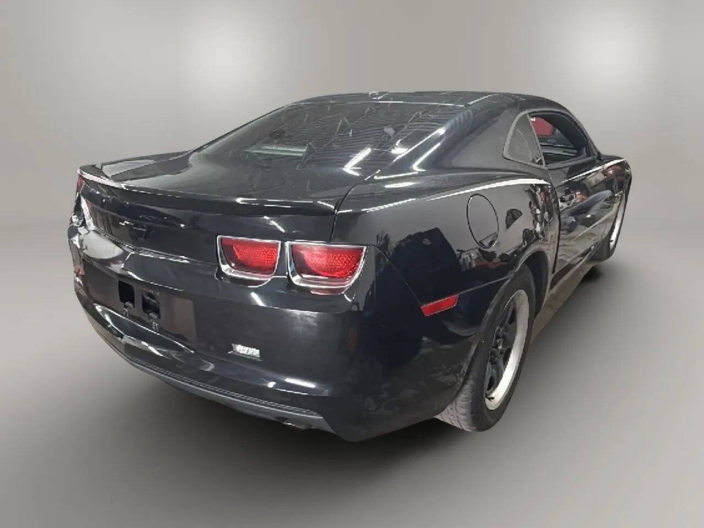 2012 Chevrolet Camaro Image 5