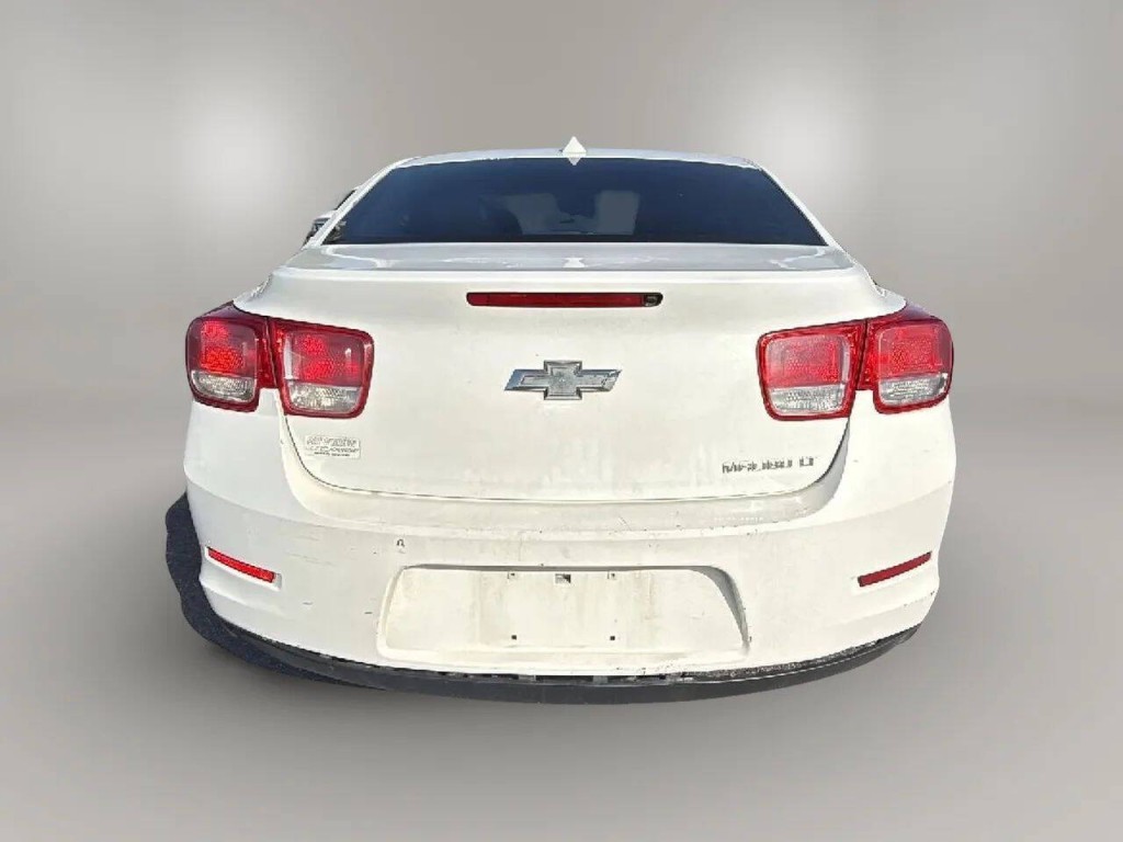 2014 Chevrolet Malibu Image 4