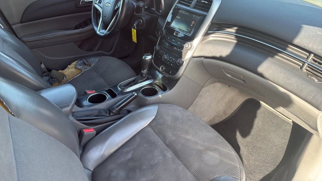 2014 Chevrolet Malibu Image 17