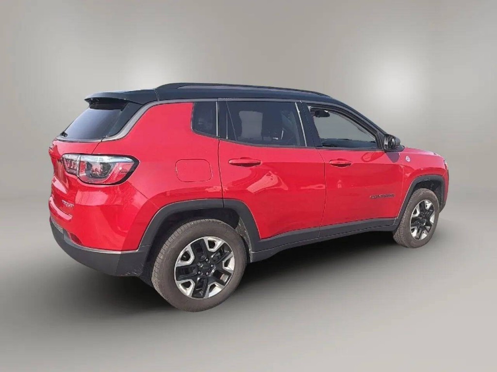 2017 Jeep Compass Image 6