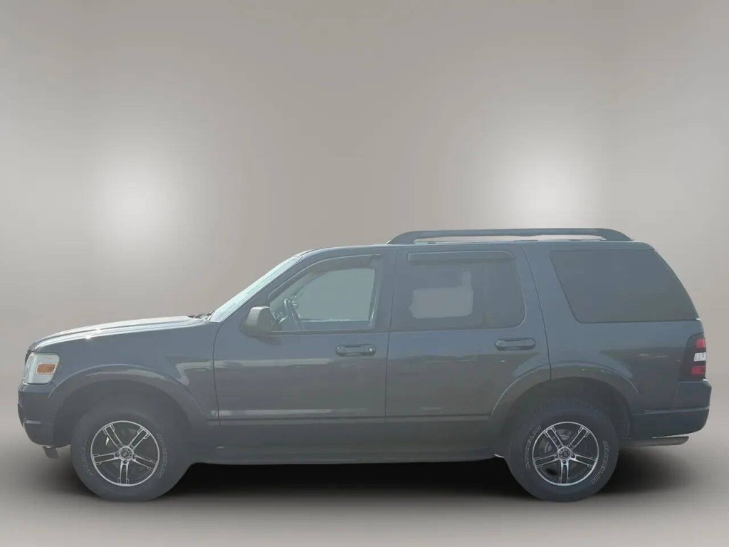 2010 Ford Explorer Image 3