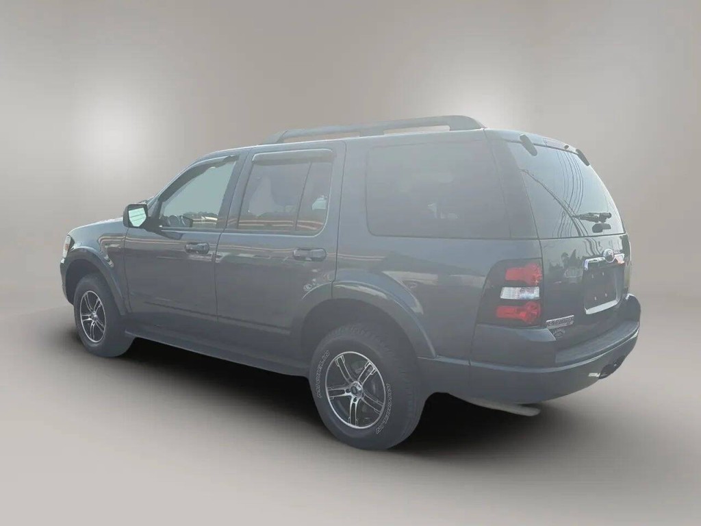 2010 Ford Explorer Image 4