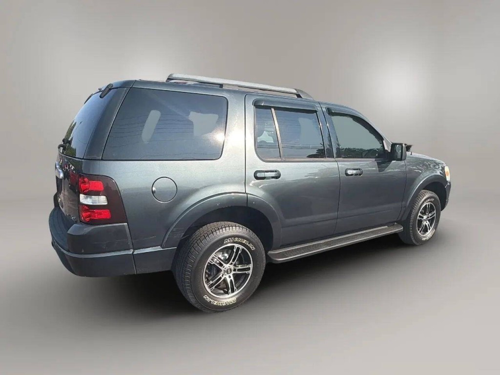 2010 Ford Explorer Image 7