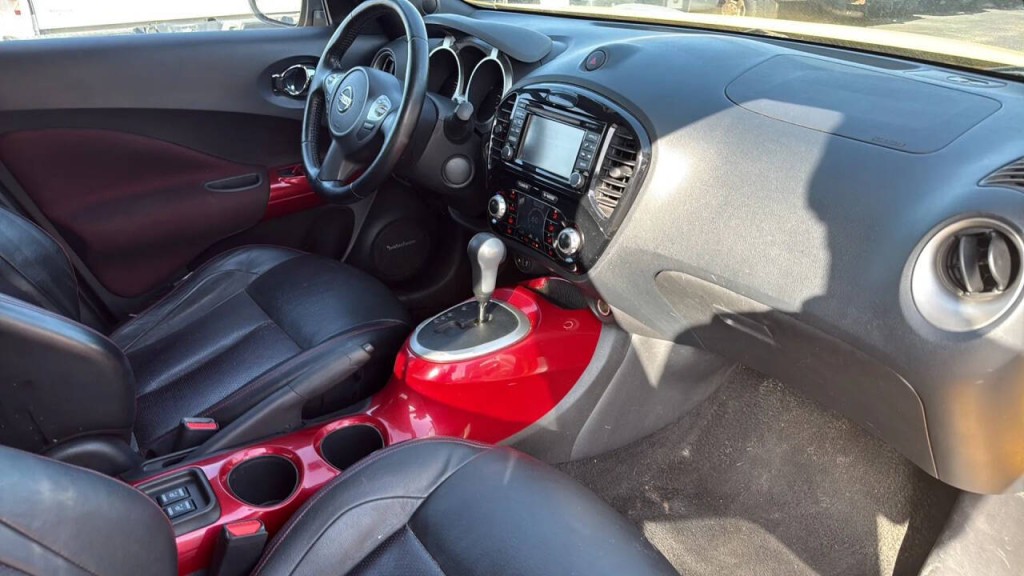 2015 Nissan Juke Image 17