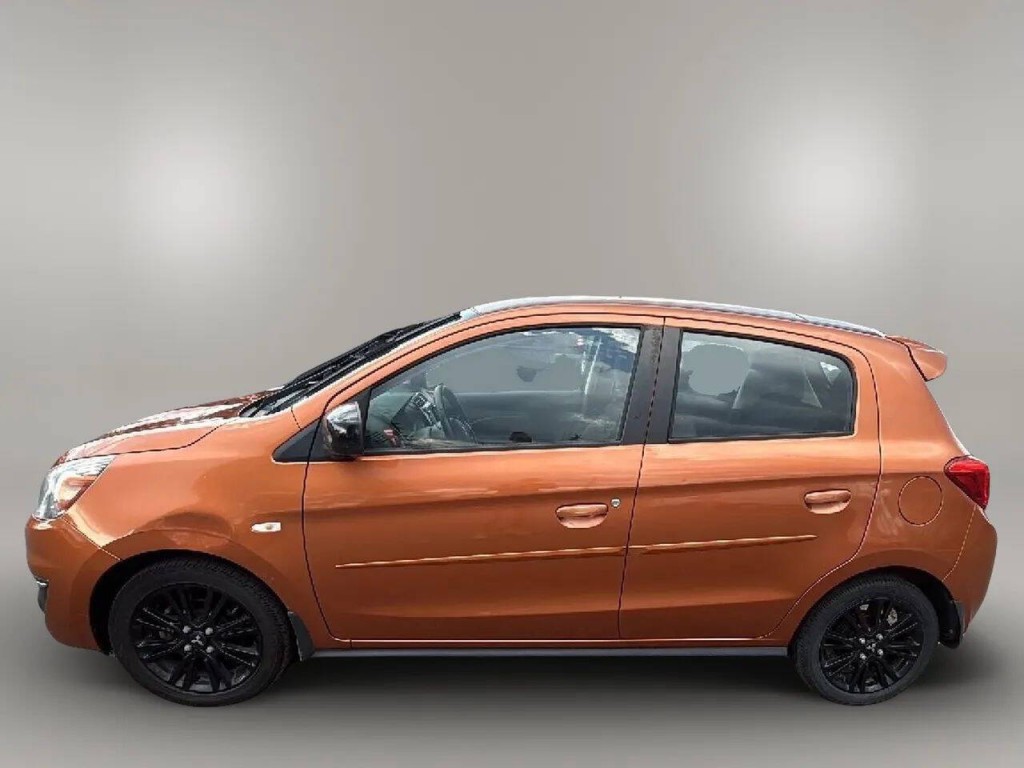 2020 Mitsubishi Mirage Image 2