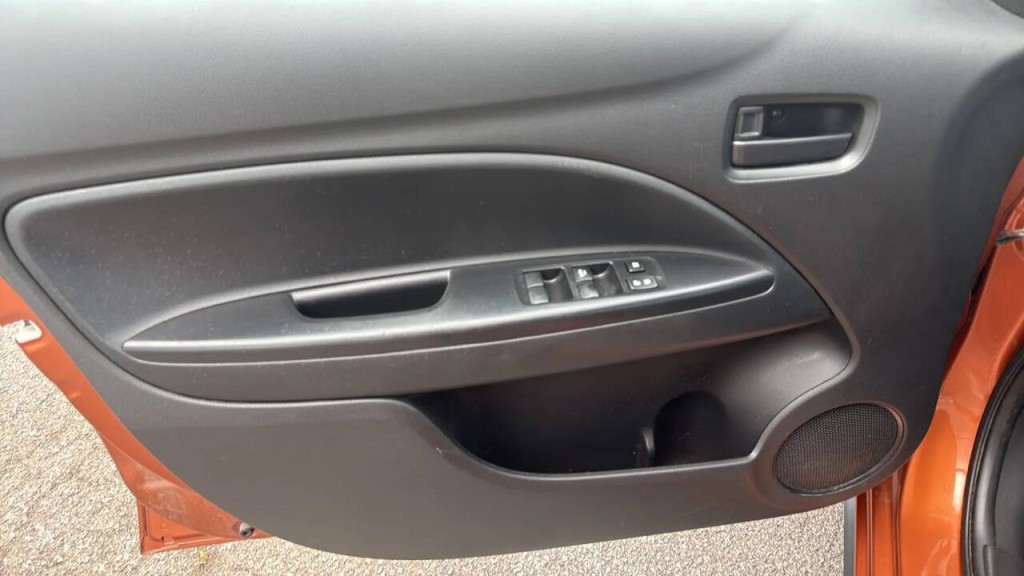 2020 Mitsubishi Mirage Image 9