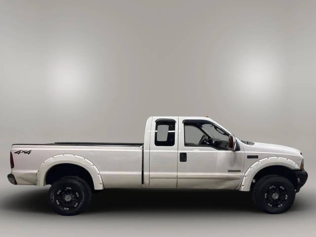 2003 Ford F-250 Image 2