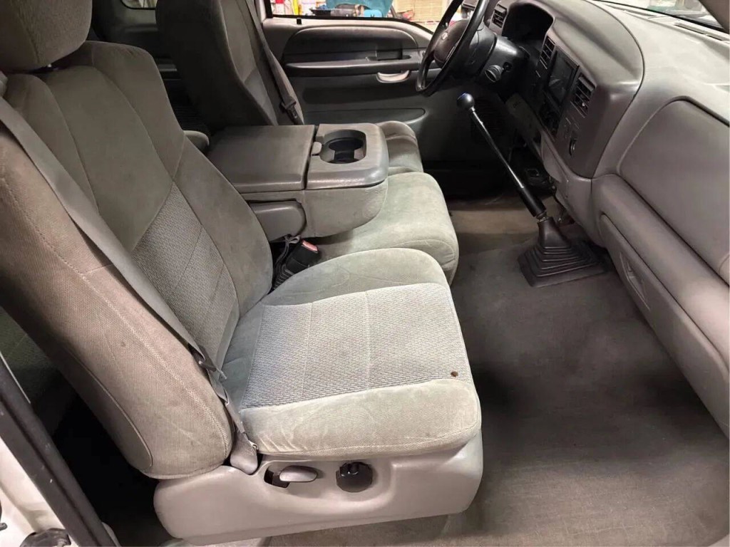 2003 Ford F-250 Image 10