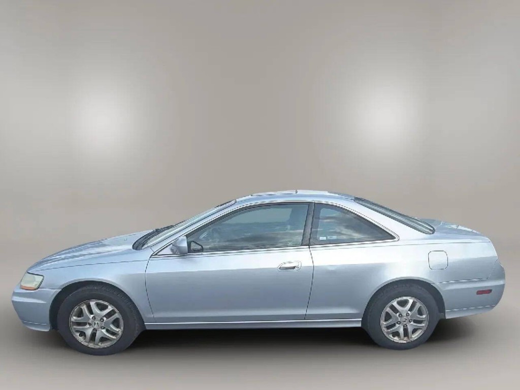 2002 Honda Accord Image 2
