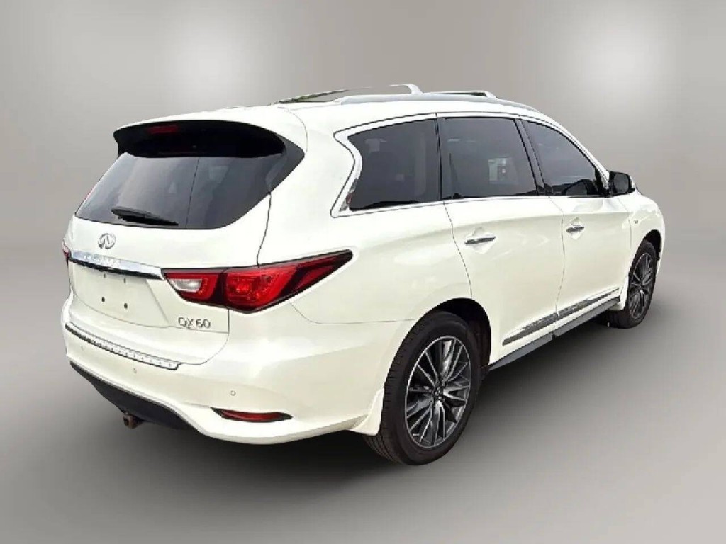 2017 INFINITI QX60 Image 5