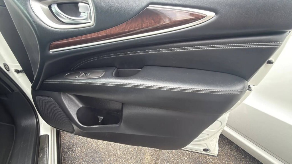 2017 INFINITI QX60 Image 15