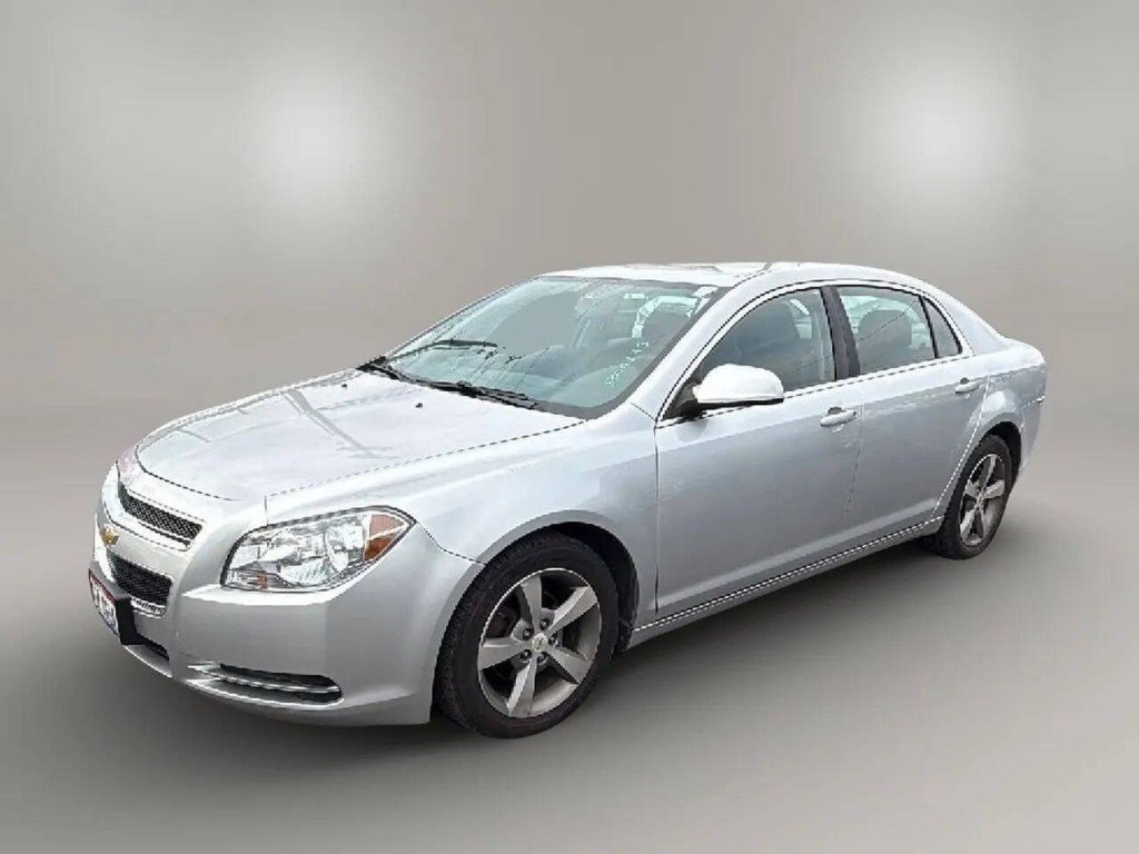 2011 Chevrolet Malibu Image 1