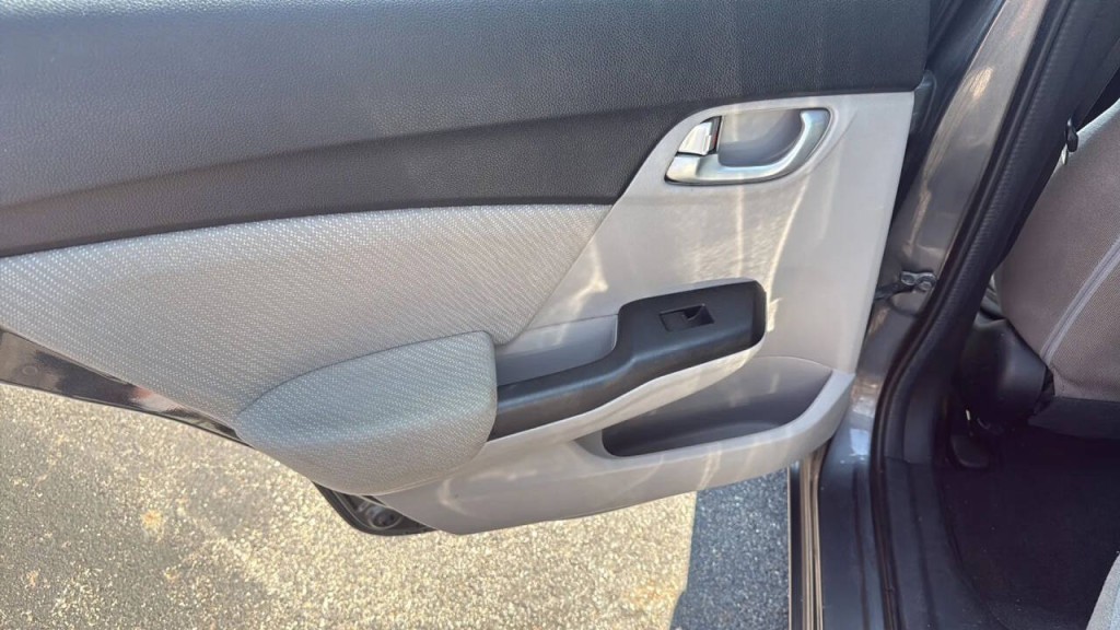 2013 Honda Civic Image 12