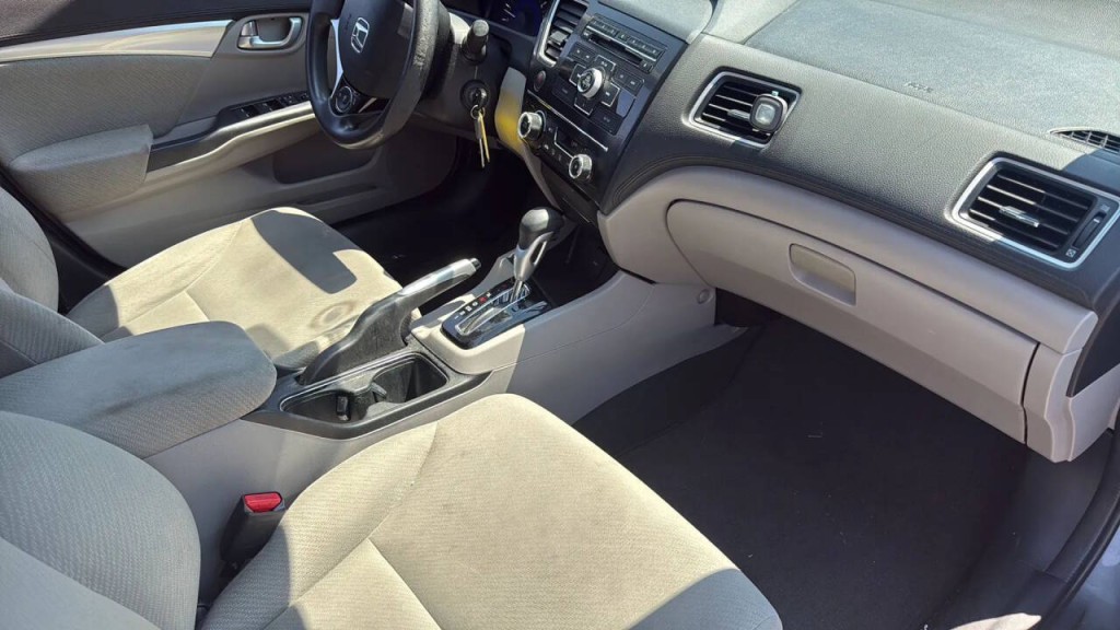 2013 Honda Civic Image 17