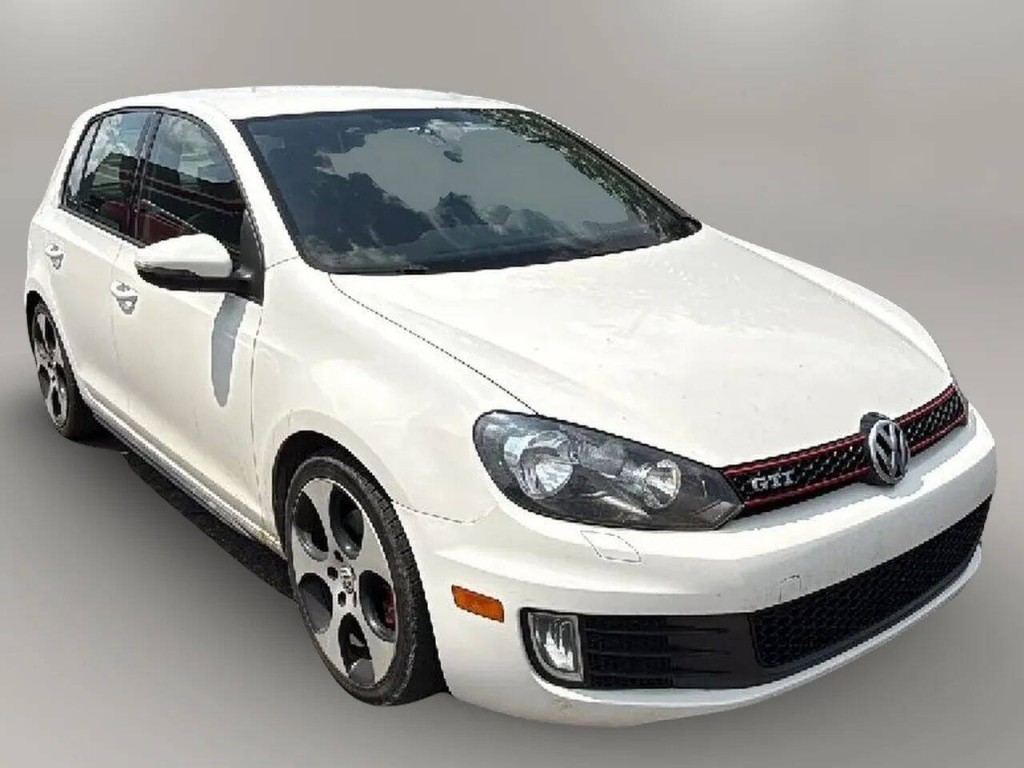 2013 Volkswagen GTI Image 8
