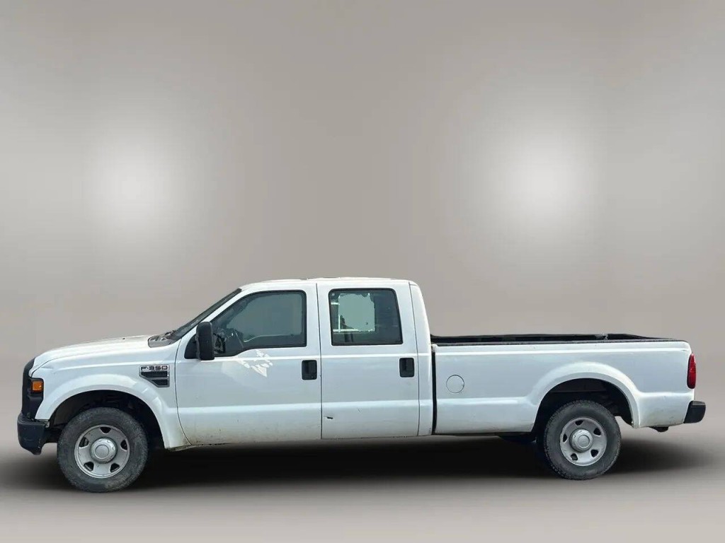 2009 Ford F-350 Image 2