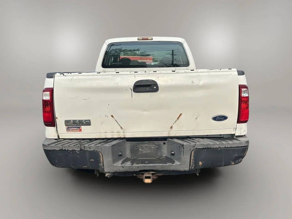 2009 Ford F-350 Image 4
