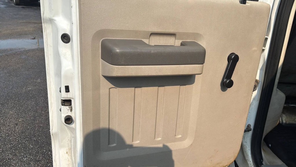 2009 Ford F-350 Image 10