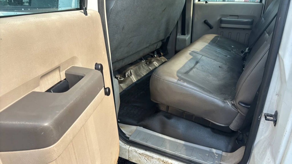 2009 Ford F-350 Image 11