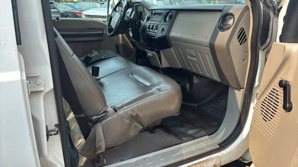 2009 Ford F-350 Image 15