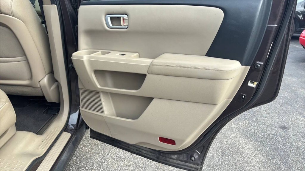 2015 Honda Pilot Image 14