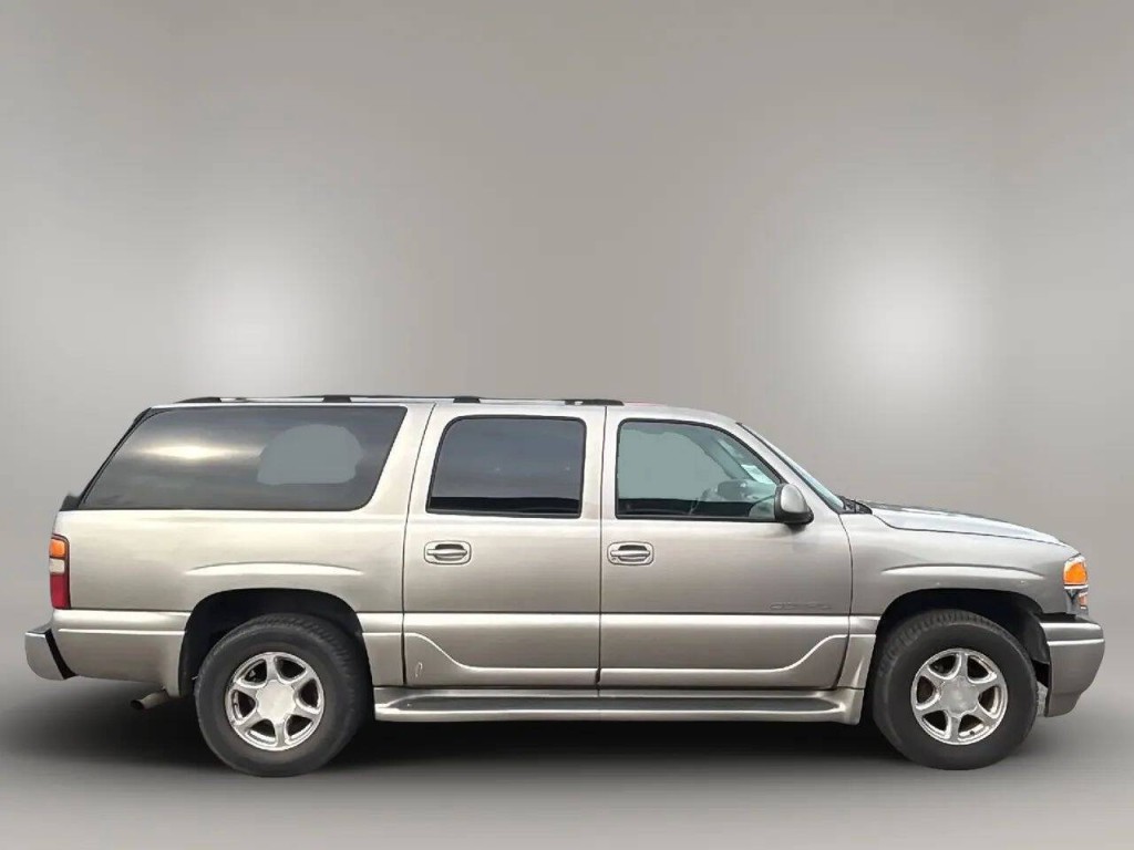 2003 GMC Yukon Image 6