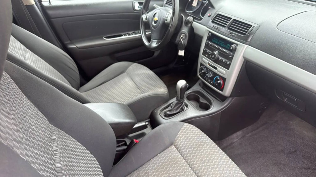 2009 Chevrolet Cobalt Image 15