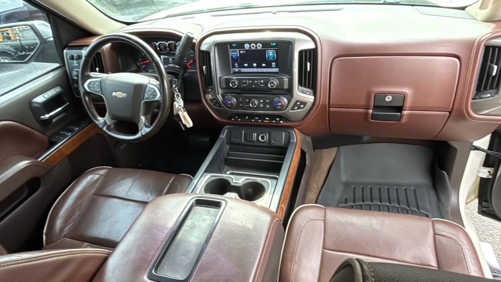 2015 Chevrolet Silverado 1500 Image 17