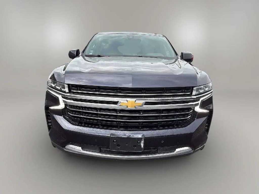 2022 Chevrolet Suburban Image 8
