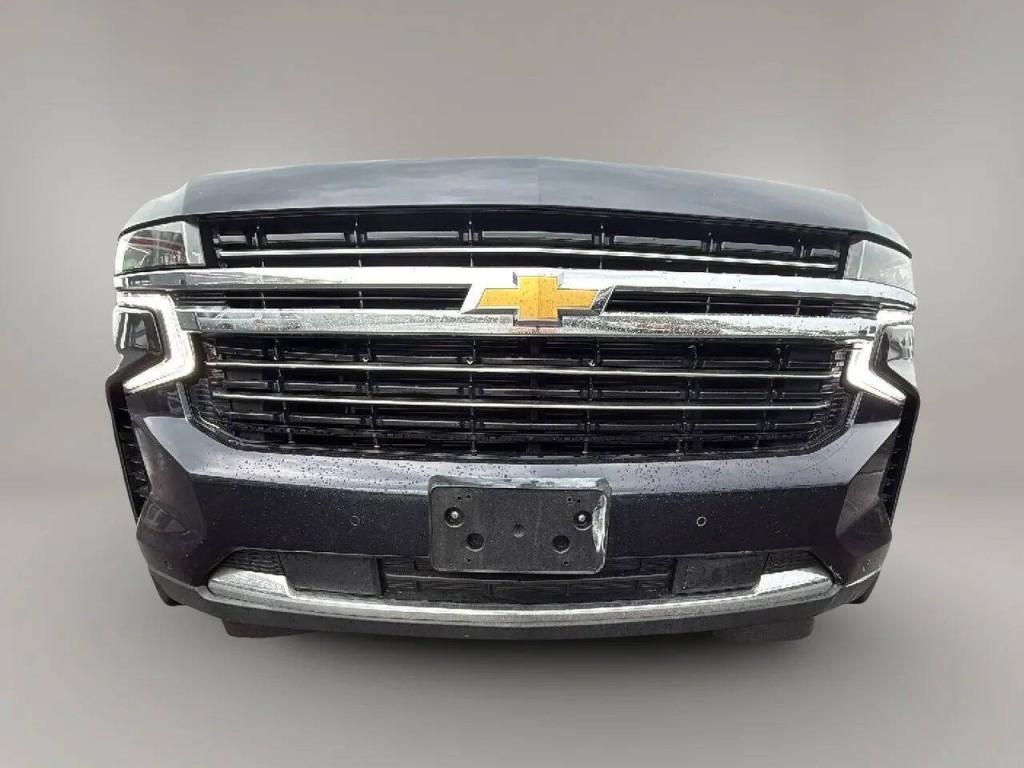 2022 Chevrolet Suburban Image 9