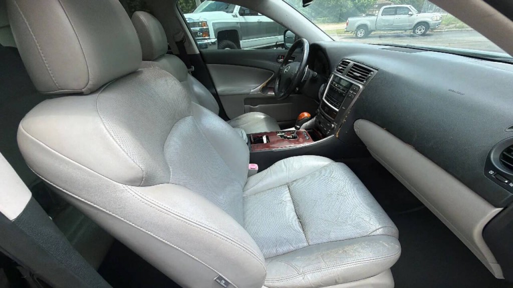 2006 Lexus IS 250 Image 17