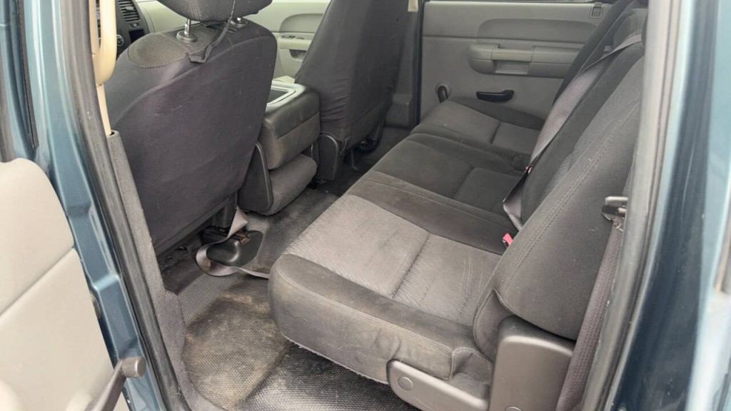 2010 Chevrolet Silverado 1500 Image 12