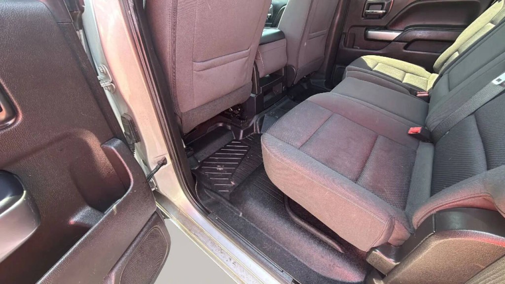 2018 Chevrolet Silverado 1500 Image 13