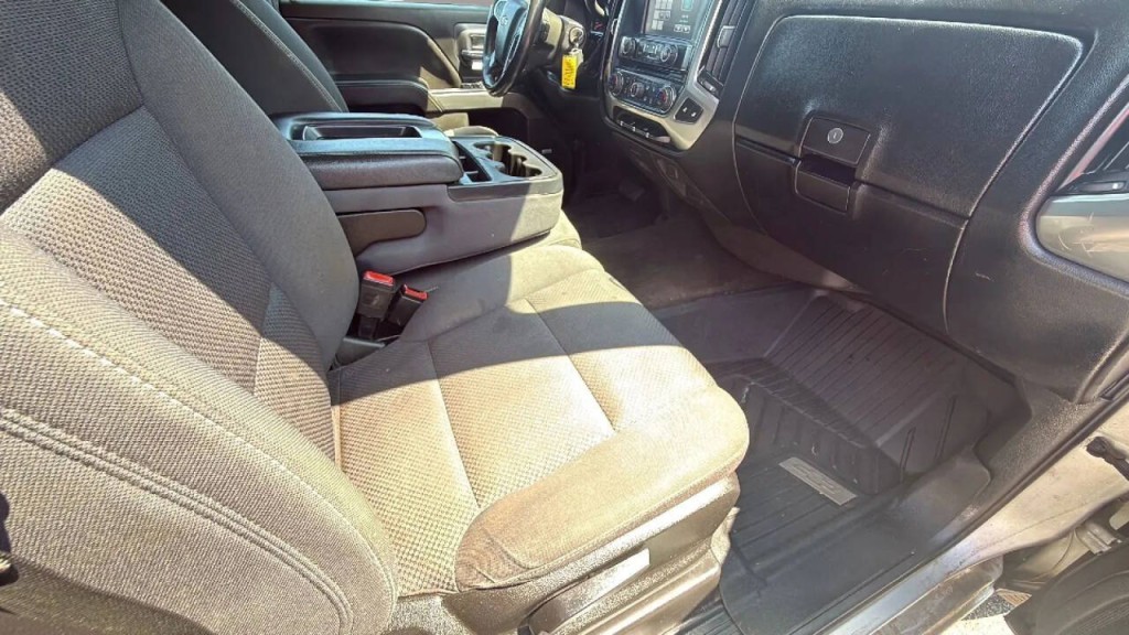 2018 Chevrolet Silverado 1500 Image 17