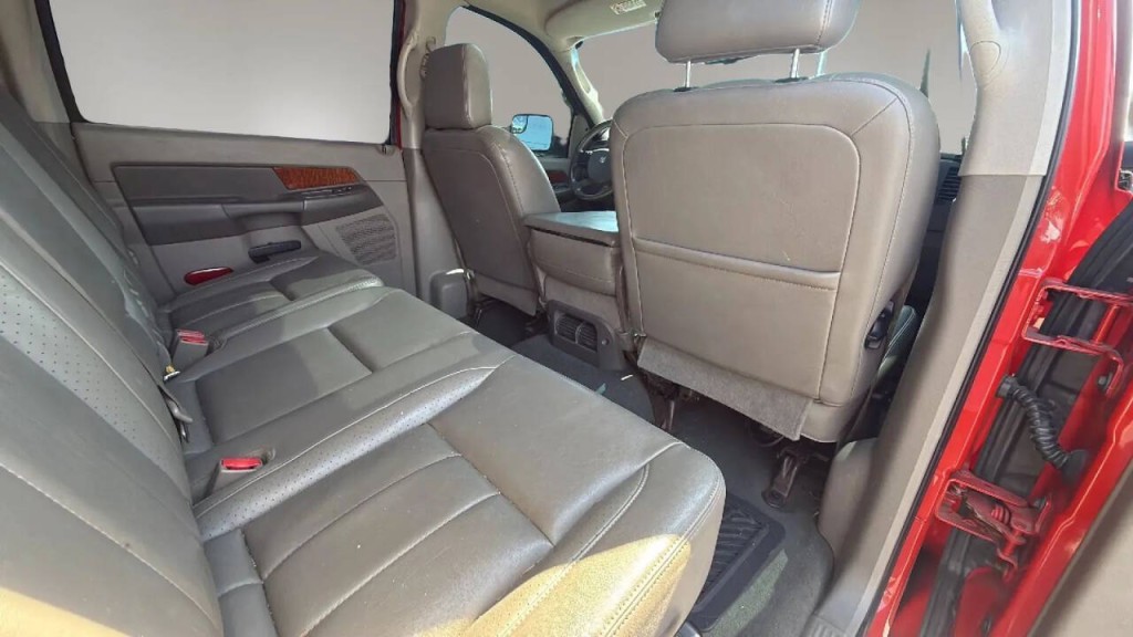 2007 Dodge Ram 3500 Image 14