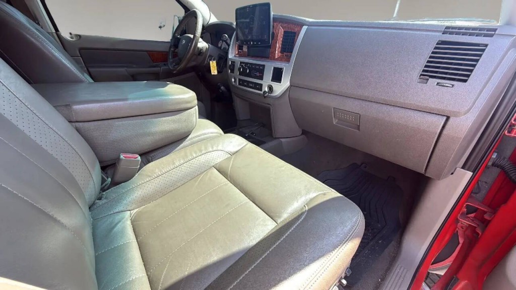 2007 Dodge Ram 3500 Image 16