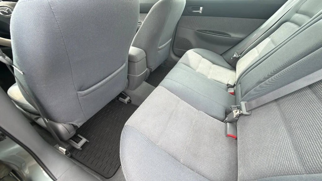 2004 Mazda Mazda6 Image 12