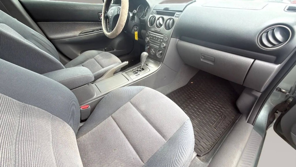 2004 Mazda Mazda6 Image 16