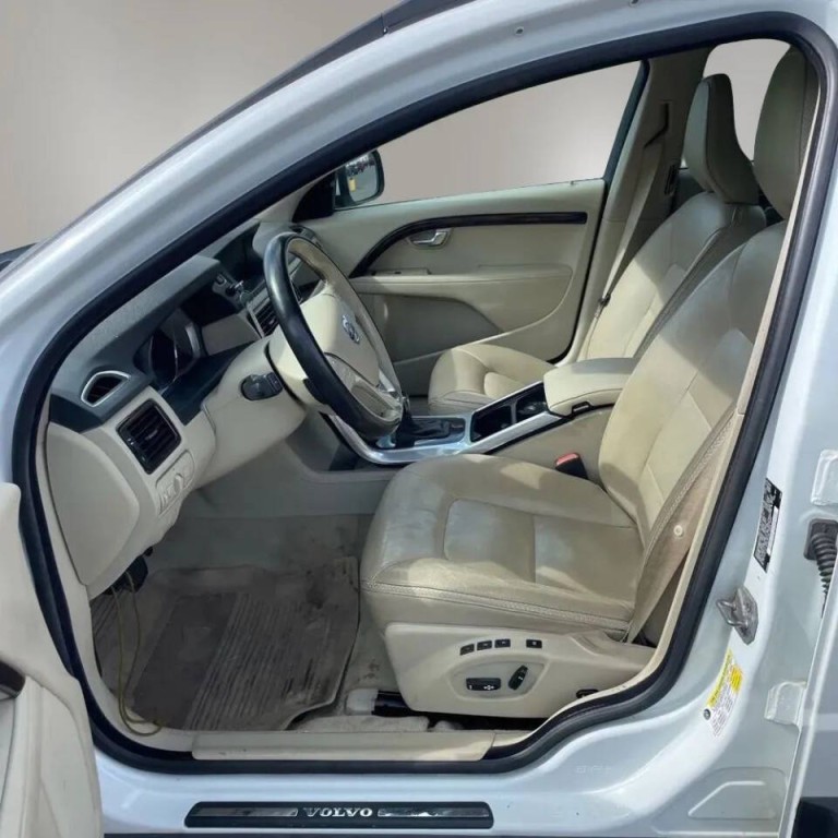 2016 Volvo XC70 Image 5