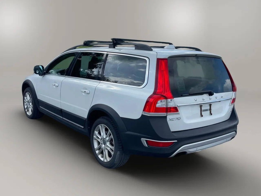 2016 Volvo XC70 Image 7